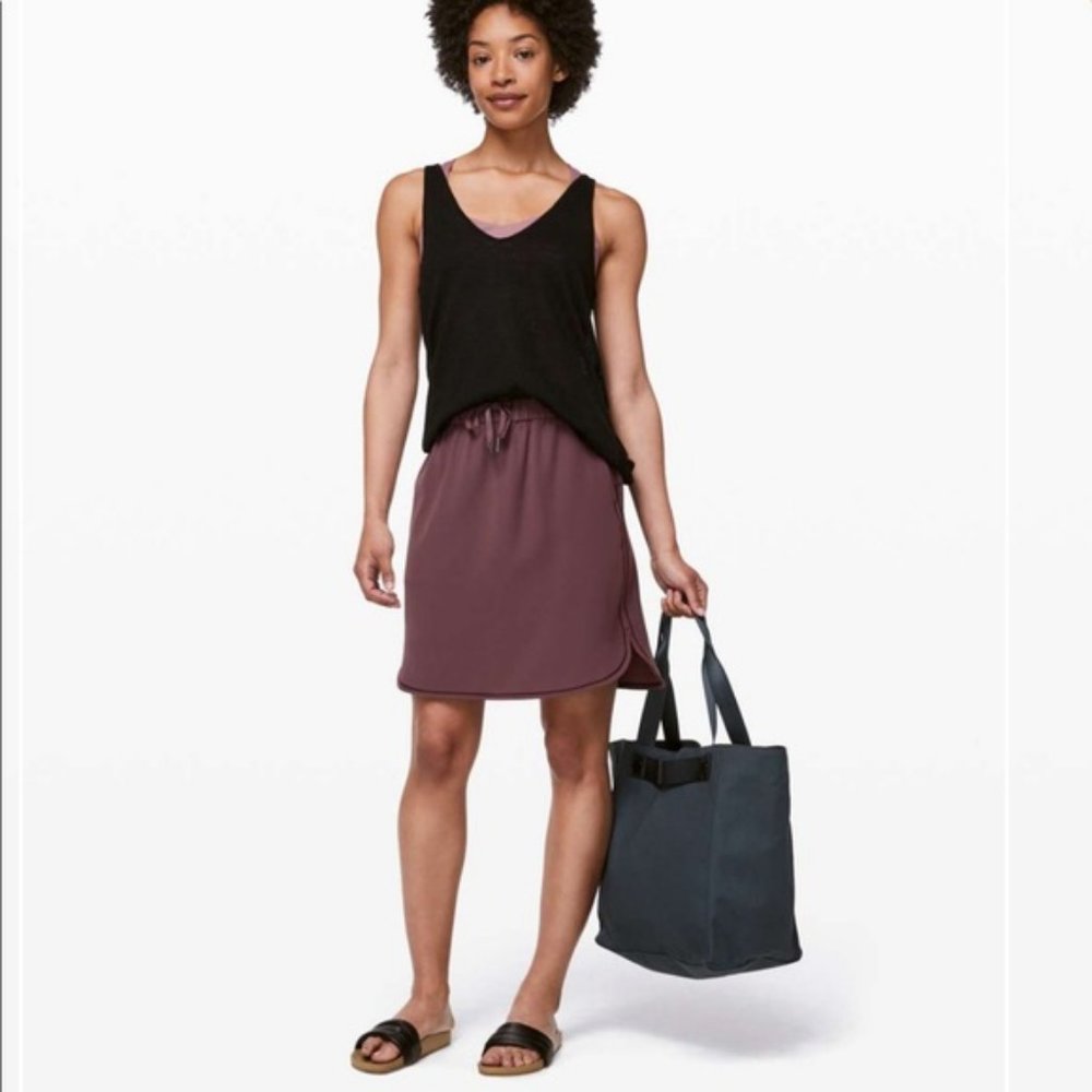 Lululemon On The Fly Skirt Woven Cherry Cola Size 4 NWT